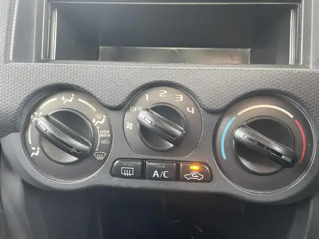 日産 キックス RS 宮城県 2011(平23)年 2.7万km ネアーズブルー ワンオーナー　/４ＷＤ　/ターボ　/ＥＴＣ　/前後ドラレコ（バックモニター兼用）/純正フロアマット　/トラントファーシフトレバー（４ＷＤ切替シフト）　/社外ナビ/社外オーディオ/　CD/FM/AM/MP3/AUX/社外アルミホイール付きサマータイヤ積載/　175/80　15インチ　溝４mm/保証書/取扱説明書