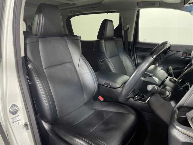 トヨタ アルファード S Cパッケージ 大阪府 2019(平31)年 5万km ホワイトパールクリスタルシャイン サンルーフ　黒革シート　純正ナビ　バックカメラ　Bluetooth　フルセグTV　DVD再生　トヨタセーフティーセンス　レーダークルーズ　両側パワースライドドア　シートヒーター　エアーシート　ビルトインETC　ドライブレコーダー　オートライト　LEDヘッドライト