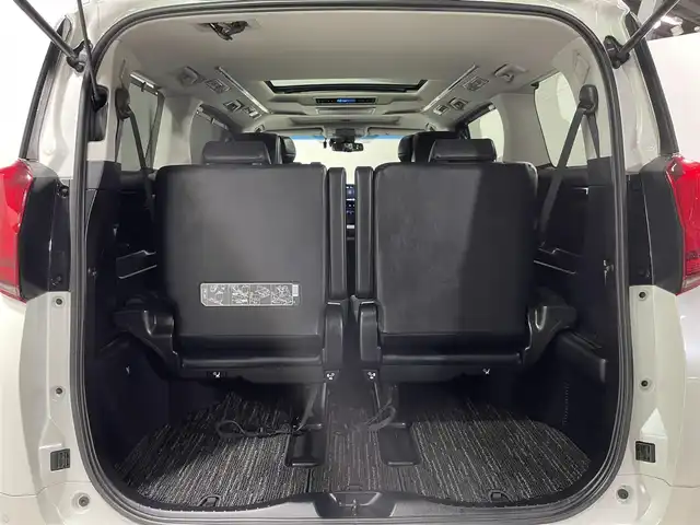 トヨタ アルファード S Cパッケージ 大阪府 2019(平31)年 5万km ホワイトパールクリスタルシャイン サンルーフ　黒革シート　純正ナビ　バックカメラ　Bluetooth　フルセグTV　DVD再生　トヨタセーフティーセンス　レーダークルーズ　両側パワースライドドア　シートヒーター　エアーシート　ビルトインETC　ドライブレコーダー　オートライト　LEDヘッドライト