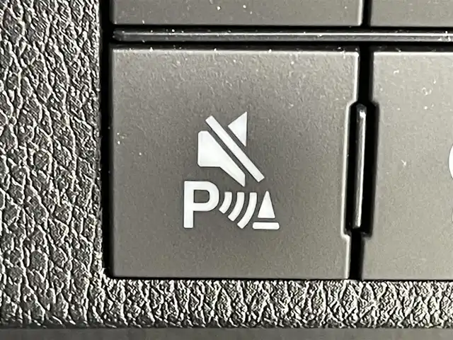 ダイハツ ムーヴ キャンバス セオリー G 福岡県 2023(令5)年 1.1万km シャイニングホワイトパール 社外ナビ／フルセグＴＶ　/バックカメラ　/ホットカップホルダー　/ＥＴＣ　/前後ドラレコ　/コーナーセンサー　/衝突軽減ブレーキ　/横滑り防止装置　/アイドリングストップ　/シートヒーター　/両側電動スライドドア　/ＬＥＤヘッドライト