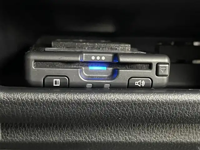 ダイハツ ムーヴ キャンバス セオリー G 福岡県 2023(令5)年 1.1万km シャイニングホワイトパール 社外ナビ／フルセグＴＶ　/バックカメラ　/ホットカップホルダー　/ＥＴＣ　/前後ドラレコ　/コーナーセンサー　/衝突軽減ブレーキ　/横滑り防止装置　/アイドリングストップ　/シートヒーター　/両側電動スライドドア　/ＬＥＤヘッドライト