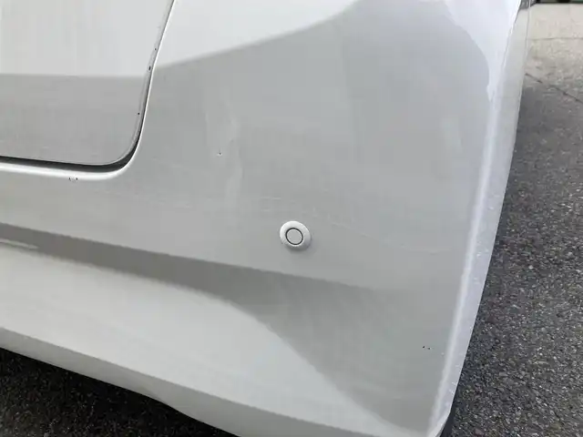 ダイハツ ミラ イース L SAⅢ 兵庫県 2019(令1)年 2.8万km ホワイト ワンオーナー/純正メモリーナビ(NMZK-W69D)/フルセグTV/CD/DVD/SD/Bluetooth/FM/AM/バックカメラ/ETC/前後ドライブレコーダー(DRY-TW8500)/スマートアシストIII/・衝突警報(対車両・歩行者)/・衝突回避支援ブレーキ(対車両・歩行者)/・前後誤発進抑制/・車両逸脱警報/・先行車発進告知/・オートハイビーム/前後クリアランスソナー/電格ミラー/アイドリングストップ/横滑り防止装置/ヘッドライトレベライザー/ISOFIX/ドアバイザー/フロアマット/スペアキー1本(板鍵)/新車時保証書/抜粋版取扱説明書