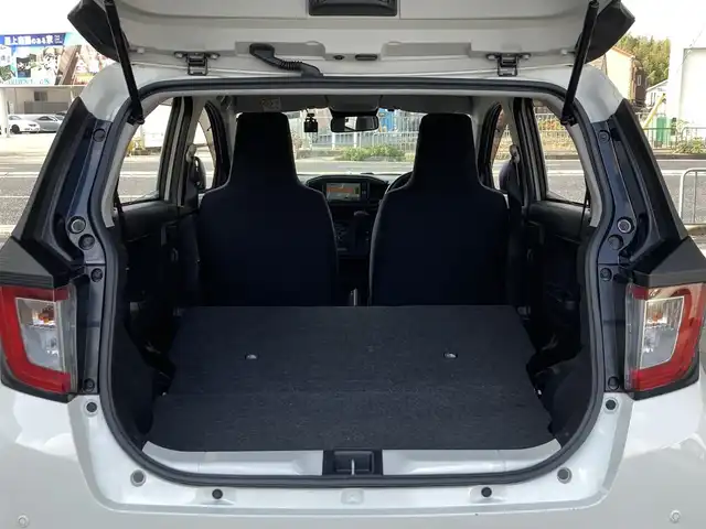 ダイハツ ミラ イース L SAⅢ 兵庫県 2019(令1)年 2.8万km ホワイト ワンオーナー/純正メモリーナビ(NMZK-W69D)/フルセグTV/CD/DVD/SD/Bluetooth/FM/AM/バックカメラ/ETC/前後ドライブレコーダー(DRY-TW8500)/スマートアシストIII/・衝突警報(対車両・歩行者)/・衝突回避支援ブレーキ(対車両・歩行者)/・前後誤発進抑制/・車両逸脱警報/・先行車発進告知/・オートハイビーム/前後クリアランスソナー/電格ミラー/アイドリングストップ/横滑り防止装置/ヘッドライトレベライザー/ISOFIX/ドアバイザー/フロアマット/スペアキー1本(板鍵)/新車時保証書/抜粋版取扱説明書