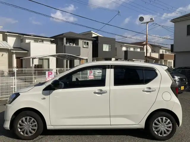 ダイハツ ミラ イース L SAⅢ 兵庫県 2019(令1)年 2.8万km ホワイト ワンオーナー/純正メモリーナビ(NMZK-W69D)/フルセグTV/CD/DVD/SD/Bluetooth/FM/AM/バックカメラ/ETC/前後ドライブレコーダー(DRY-TW8500)/スマートアシストIII/・衝突警報(対車両・歩行者)/・衝突回避支援ブレーキ(対車両・歩行者)/・前後誤発進抑制/・車両逸脱警報/・先行車発進告知/・オートハイビーム/前後クリアランスソナー/電格ミラー/アイドリングストップ/横滑り防止装置/ヘッドライトレベライザー/ISOFIX/ドアバイザー/フロアマット/スペアキー1本(板鍵)/新車時保証書/抜粋版取扱説明書