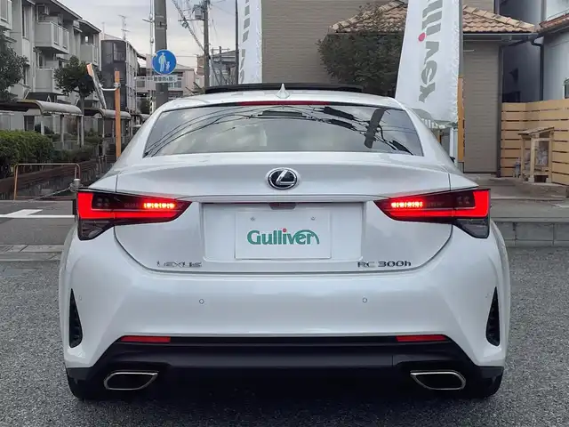 レクサス ＲＣ 300h バージョンL 兵庫県 2021(令3)年 4万km ホワイトノーヴァガラスフレーク 外部検査実施済み//ワンオーナー//内装：オーカー//OP 19インチAW//OP ムーンルーフ（チルト&スライド）//OP 寒冷地仕様/（リヤフォグ/ヘッドランプクリーナー/ウィンドシールドデアイサー）//純正メモリーナビ（10.3インチ）//地デジ/DVD/BT/USB/AUX/Miracast//ステアリングリモコン（ハンドルヒーター付）//バックカメラ//パドルシフト//本革シート//ヒーター/ベンチレーション/電動/運転席メモリ//3眼LEDヘッドランプ//ビルトインETC//ドライブレコーダー前後//レーダークルーズコントロール//ブラインドスポットモニター//リヤクロストラフィックアラート//オートマチックハイビーム//レーンディパーチャーアラート//クリアランスソナー