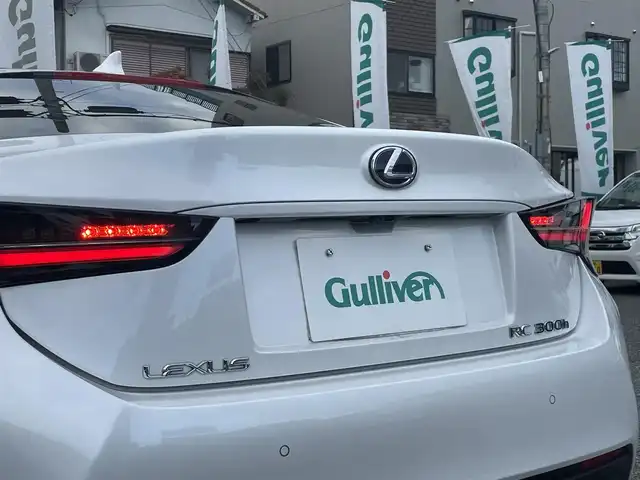 レクサス ＲＣ 300h バージョンL 兵庫県 2021(令3)年 4万km ホワイトノーヴァガラスフレーク 外部検査実施済み//ワンオーナー//内装：オーカー//OP 19インチAW//OP ムーンルーフ（チルト&スライド）//OP 寒冷地仕様/（リヤフォグ/ヘッドランプクリーナー/ウィンドシールドデアイサー）//純正メモリーナビ（10.3インチ）//地デジ/DVD/BT/USB/AUX/Miracast//ステアリングリモコン（ハンドルヒーター付）//バックカメラ//パドルシフト//本革シート//ヒーター/ベンチレーション/電動/運転席メモリ//3眼LEDヘッドランプ//ビルトインETC//ドライブレコーダー前後//レーダークルーズコントロール//ブラインドスポットモニター//リヤクロストラフィックアラート//オートマチックハイビーム//レーンディパーチャーアラート//クリアランスソナー