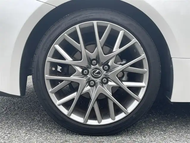 レクサス ＲＣ 300h バージョンL 兵庫県 2021(令3)年 4万km ホワイトノーヴァガラスフレーク 外部検査実施済み//ワンオーナー//内装：オーカー//OP 19インチAW//OP ムーンルーフ（チルト&スライド）//OP 寒冷地仕様/（リヤフォグ/ヘッドランプクリーナー/ウィンドシールドデアイサー）//純正メモリーナビ（10.3インチ）//地デジ/DVD/BT/USB/AUX/Miracast//ステアリングリモコン（ハンドルヒーター付）//バックカメラ//パドルシフト//本革シート//ヒーター/ベンチレーション/電動/運転席メモリ//3眼LEDヘッドランプ//ビルトインETC//ドライブレコーダー前後//レーダークルーズコントロール//ブラインドスポットモニター//リヤクロストラフィックアラート//オートマチックハイビーム//レーンディパーチャーアラート//クリアランスソナー