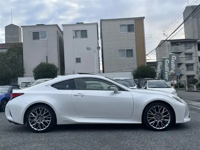 レクサス ＲＣ 300h バージョンL 兵庫県 2021(令3)年 4万km ホワイトノーヴァガラスフレーク 外部検査実施済み//ワンオーナー//内装：オーカー//OP 19インチAW//OP ムーンルーフ（チルト&スライド）//OP 寒冷地仕様/（リヤフォグ/ヘッドランプクリーナー/ウィンドシールドデアイサー）//純正メモリーナビ（10.3インチ）//地デジ/DVD/BT/USB/AUX/Miracast//ステアリングリモコン（ハンドルヒーター付）//バックカメラ//パドルシフト//本革シート//ヒーター/ベンチレーション/電動/運転席メモリ//3眼LEDヘッドランプ//ビルトインETC//ドライブレコーダー前後//レーダークルーズコントロール//ブラインドスポットモニター//リヤクロストラフィックアラート//オートマチックハイビーム//レーンディパーチャーアラート//クリアランスソナー