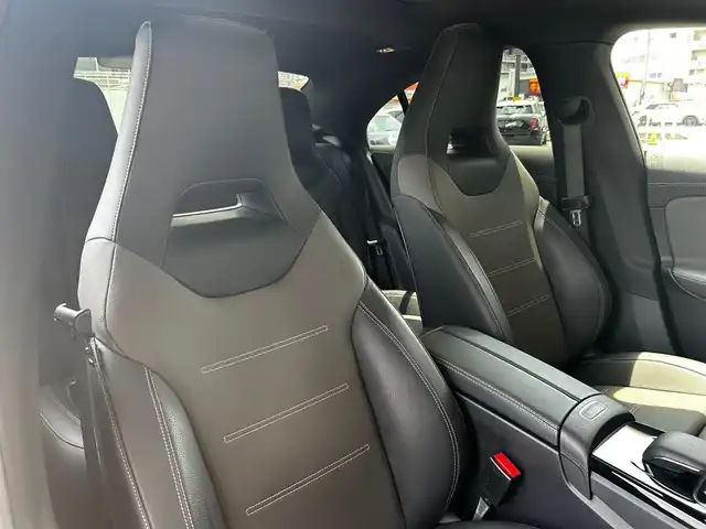 メルセデス・ベンツ ＣＬＡ２５０ 4MATIC AMGライン 富山県 2020(令2)年 1.6万km コスモスブラック サンルーフ/４WD/ターボ/Apple car play/純正HDDナビ/フルセグTV/Bluetooth/USB（タイプC）/ACC/ETC2.0/前ドラレコ/D/N席パワーシート/D/N席シートヒーター/パドルシフト/AM/FMラジオ/ワイヤレスチャージ/アイドリングストップ/レーダーセーフティパッケージ/・アクティブディスタンスアシストディストロニック/・アクティブブレーキアシスト/・アクティブブラインドスポットアシスト/・アクティブレーンキープアシスト/・リアクロストラフィックアラーム/アドバンスドパッケージ/・360°カメラシステム/・ヘッドアップシステム/・アドバンスドサウンシステム/レザーエクスクルーシブパッケージ/・ブラックレザーシート