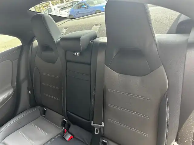 メルセデス・ベンツ ＣＬＡ２５０ 4MATIC AMGライン 富山県 2020(令2)年 1.6万km コスモスブラック サンルーフ/４WD/ターボ/Apple car play/純正HDDナビ/フルセグTV/Bluetooth/USB（タイプC）/ACC/ETC2.0/前ドラレコ/D/N席パワーシート/D/N席シートヒーター/パドルシフト/AM/FMラジオ/ワイヤレスチャージ/アイドリングストップ/レーダーセーフティパッケージ/・アクティブディスタンスアシストディストロニック/・アクティブブレーキアシスト/・アクティブブラインドスポットアシスト/・アクティブレーンキープアシスト/・リアクロストラフィックアラーム/アドバンスドパッケージ/・360°カメラシステム/・ヘッドアップシステム/・アドバンスドサウンシステム/レザーエクスクルーシブパッケージ/・ブラックレザーシート