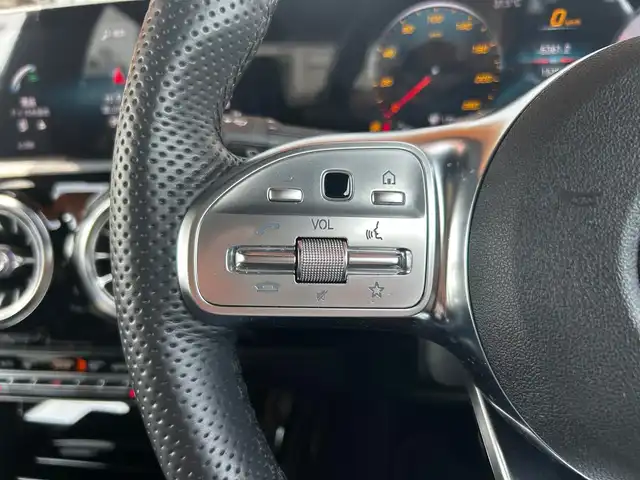 メルセデス・ベンツ ＣＬＡ２５０ 4MATIC AMGライン 富山県 2020(令2)年 1.6万km コスモスブラック サンルーフ/４WD/ターボ/Apple car play/純正HDDナビ/フルセグTV/Bluetooth/USB（タイプC）/ACC/ETC2.0/前ドラレコ/D/N席パワーシート/D/N席シートヒーター/パドルシフト/AM/FMラジオ/ワイヤレスチャージ/アイドリングストップ/レーダーセーフティパッケージ/・アクティブディスタンスアシストディストロニック/・アクティブブレーキアシスト/・アクティブブラインドスポットアシスト/・アクティブレーンキープアシスト/・リアクロストラフィックアラーム/アドバンスドパッケージ/・360°カメラシステム/・ヘッドアップシステム/・アドバンスドサウンシステム/レザーエクスクルーシブパッケージ/・ブラックレザーシート