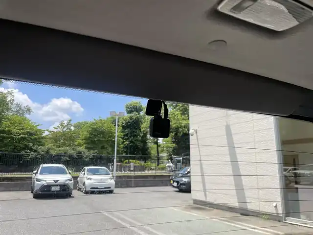 日産 セレナ ハイウェイS G S HV Aセーフ 埼玉県 2015(平27)年 7万km ブリリアントシルバー /パノラミックルーフ//純正メモリナビ//フルセグTV//アラウンドビューモニター//フリップダウンモニター//CD/DVD/Bluetooth//両側パワースライドドア//クルーズコントロール//ビルトインETC//スマートキー×2//衝突軽減ブレーキ//車線逸脱警報//Wエアバッグ&ABS//横滑り防止装置//前後ドライブレコーダー//革巻きステアリング//アイドリングSTOP//オートライト//Fフォグランプ//プライバシーガラス//ドアバイザー//純正16インチAW//新車時保証書//取扱説明書//ナビ取説