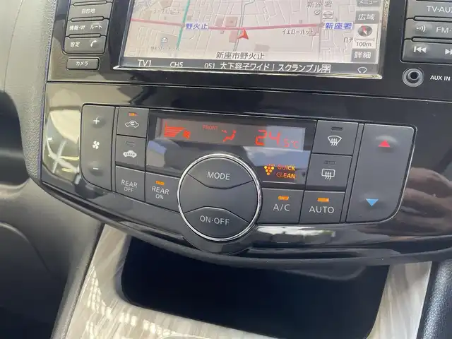 日産 セレナ ハイウェイS G S HV Aセーフ 埼玉県 2015(平27)年 7万km ブリリアントシルバー /パノラミックルーフ//純正メモリナビ//フルセグTV//アラウンドビューモニター//フリップダウンモニター//CD/DVD/Bluetooth//両側パワースライドドア//クルーズコントロール//ビルトインETC//スマートキー×2//衝突軽減ブレーキ//車線逸脱警報//Wエアバッグ&ABS//横滑り防止装置//前後ドライブレコーダー//革巻きステアリング//アイドリングSTOP//オートライト//Fフォグランプ//プライバシーガラス//ドアバイザー//純正16インチAW//新車時保証書//取扱説明書//ナビ取説