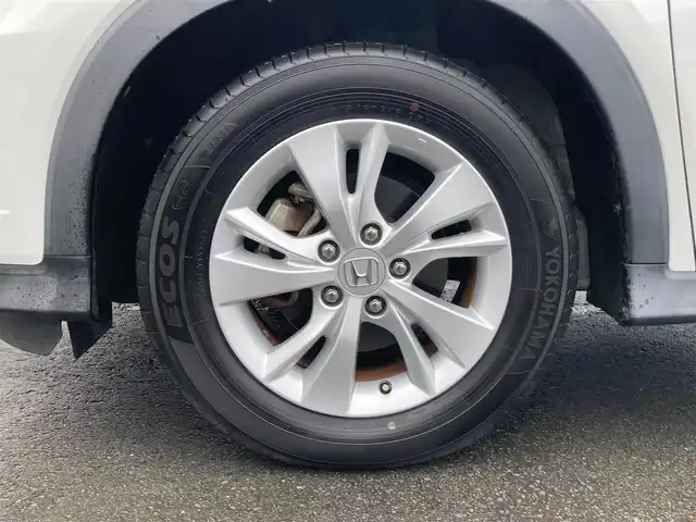 ホンダ ヴェゼル X ホンダセンシング 静岡県 2017(平29)年 5.7万km ホワイトオーキッドパール HondaSENSING/純正8インチナビ(VXM-175VFEi)/　AM FM CD DVD Bluetooth USB SD HDMI/ビルトインETC/バックモニター/LEDオートヘッドランプ/レーダークルーズコントロール/オートブレーキホールド/純正16インチアルミホイール/スマートキー2本/パーキングアシスト/ワンオーナー/フルセグTV