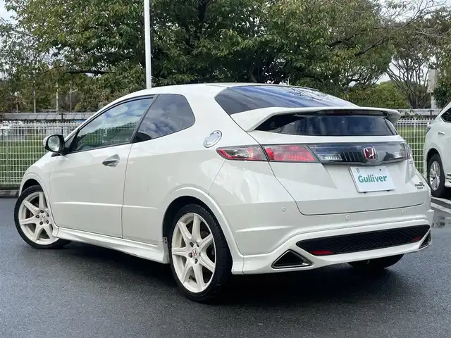 ホンダ シビック タイプR ユーロ 静岡県 2010(平22)年 7.1万km チャンピオンシップホワイト ６速MT /VSA  /バックソナー　/社外ナビ　/純正CDオーディオ　/ETC /ステアリングスイッチ  /革巻きステアリング　/純正１８インチAW /ウィンカーミラー /リモコンキー /保証書　/取説