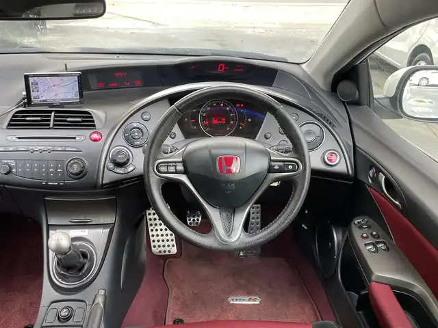 ホンダ シビック タイプR ユーロ 静岡県 2010(平22)年 7.1万km チャンピオンシップホワイト ６速MT /VSA  /バックソナー　/社外ナビ　/純正CDオーディオ　/ETC /ステアリングスイッチ  /革巻きステアリング　/純正１８インチAW /ウィンカーミラー /リモコンキー /保証書　/取説