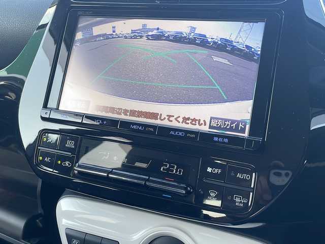 トヨタ プリウス A プレミアム 青森県 2017(平29)年 4.2万km ホワイトパールクリスタルシャイン 4WD/純正9インチナビ・フルセグTV/CD・DVD・Bluetooth・SD/フロント・バックカメラ/黒レザーシート/前席シートヒーター/運転席パワーシート/ヘッドアップディスプレイ/プリクラッシュセーフティ/レーンディパーチャーアラート/レーダークルーズコントロール/オートマチックハイビーム/ブラインドスポットモニター/クリアランスソナー/パーキングアシスト/純正エンジンスターター/前後ドライブレコーダー/AC100V1500W電源/ビルトインETC2.0/LEDヘッドライト/LEDフォグランプ/モデリスタエアロ/スマートキー/プッシュスタート