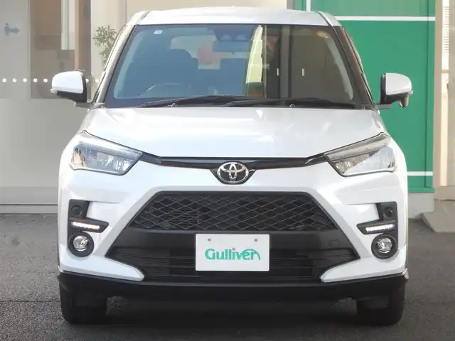 トヨタ ライズ Z 静岡県 2020(令2)年 4.5万km シャイニングホワイトパール PCS（プリクラッシュセーフティ）/車線逸脱警報/ACC(アクティブクルーズコントロール)/横滑り防止/純正ナビゲーション/・NSZT-W68T/・Bluetooth接続/・SD/・地デジフルセグ/・DVD再生/バックカメラ/本革ステアリング/ステアリングスイッチ/純正17インチアルミ/ビルトインETC/MTモード付AT/前席シートヒーター/アイドリングストップ/USBポート×3/・前×1/・後×2/オートライト/フォグライト/リアフォグライト/純正フロアマット/純正ドアバイザー/ウインカーミラー/オートリトラミラー/プッシュスタート/スマートキー×2/スペアタイヤ/新車保証書/取扱説明書/整備記録簿/・新車1ヶ月、6ヶ月、R3、R4、R5、R6、R7