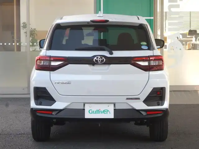 トヨタ ライズ Z 静岡県 2020(令2)年 4.5万km シャイニングホワイトパール PCS（プリクラッシュセーフティ）/車線逸脱警報/ACC(アクティブクルーズコントロール)/横滑り防止/純正ナビゲーション/・NSZT-W68T/・Bluetooth接続/・SD/・地デジフルセグ/・DVD再生/バックカメラ/本革ステアリング/ステアリングスイッチ/純正17インチアルミ/ビルトインETC/MTモード付AT/前席シートヒーター/アイドリングストップ/USBポート×3/・前×1/・後×2/オートライト/フォグライト/リアフォグライト/純正フロアマット/純正ドアバイザー/ウインカーミラー/オートリトラミラー/プッシュスタート/スマートキー×2/スペアタイヤ/新車保証書/取扱説明書/整備記録簿/・新車1ヶ月、6ヶ月、R3、R4、R5、R6、R7