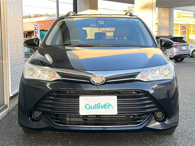 トヨタ カローラ フィールダー 1．5G 神奈川県 2015(平27)年 4.6万km ブラックマイカ ワンオーナー/純正SDナビ/　Bluetooth/CD/フルセグTV/バックカメラ/ルーフレール/衝突被害軽減システム/レーンキープアシスト/横滑り防止装置/ビルトインETC/純正フロアマット/保証書/取扱説明書/スペアキー