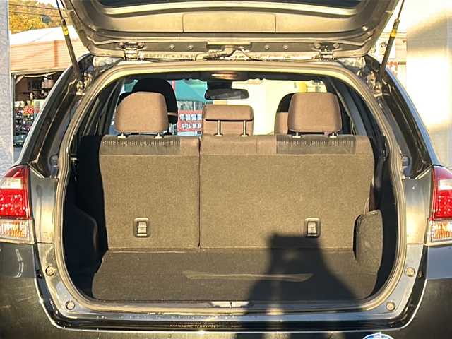 トヨタ カローラ フィールダー 1．5G 神奈川県 2015(平27)年 4.6万km ブラックマイカ ワンオーナー/純正SDナビ/　Bluetooth/CD/フルセグTV/バックカメラ/ルーフレール/衝突被害軽減システム/レーンキープアシスト/横滑り防止装置/ビルトインETC/純正フロアマット/保証書/取扱説明書/スペアキー