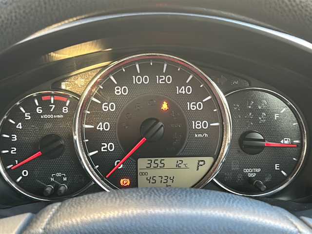 トヨタ カローラ フィールダー 1．5G 神奈川県 2015(平27)年 4.6万km ブラックマイカ ワンオーナー/純正SDナビ/　Bluetooth/CD/フルセグTV/バックカメラ/ルーフレール/衝突被害軽減システム/レーンキープアシスト/横滑り防止装置/ビルトインETC/純正フロアマット/保証書/取扱説明書/スペアキー