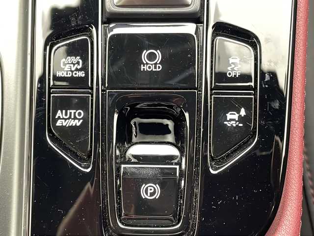 レクサス ＮＸ 450h+ バージョンL 茨城県 2023(令5)年 2.3万km グラファイトブラックガラスフレーク 純正ナビ付ディスプレイオーディオ/・全方位カメラ/・Bluetooth/・フルセグTV/・マークレビンソンサウンド/・HDMI/追従型クルーズコントロール/BSM/４WD/サンルーフ/前後コーナーセンサー/純正ビルドインETC/電動リアゲート/デジタルインナーミラー/ステアリングヒーター/パワーシート（D+N席）/シートベンチレーション（D+N席）/シートヒーター（D+N席）/Advanced Park/トレイルモード/プラグインHV充電ケーブル有/衝突被害軽減ブレーキ/W+サイドエアバッグ/カーテンエアバッグ/LEDヘッドライト/オートライト/オートマチックハイビーム/純正フロアマット/純正アルミホール