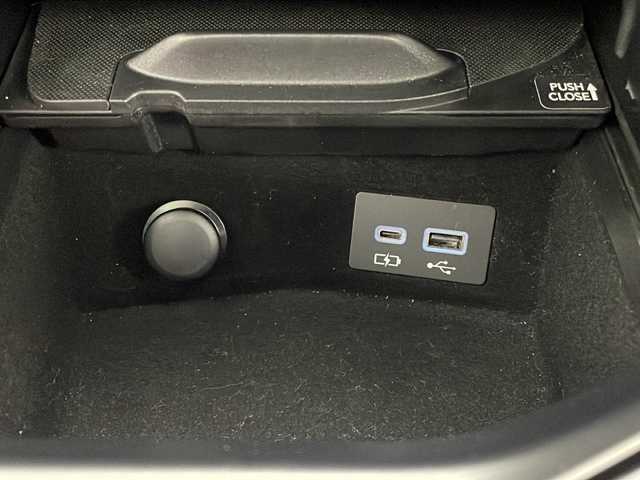 レクサス ＮＸ 450h+ バージョンL 茨城県 2023(令5)年 2.3万km グラファイトブラックガラスフレーク 純正ナビ付ディスプレイオーディオ/・全方位カメラ/・Bluetooth/・フルセグTV/・マークレビンソンサウンド/・HDMI/追従型クルーズコントロール/BSM/４WD/サンルーフ/前後コーナーセンサー/純正ビルドインETC/電動リアゲート/デジタルインナーミラー/ステアリングヒーター/パワーシート（D+N席）/シートベンチレーション（D+N席）/シートヒーター（D+N席）/Advanced Park/トレイルモード/プラグインHV充電ケーブル有/衝突被害軽減ブレーキ/W+サイドエアバッグ/カーテンエアバッグ/LEDヘッドライト/オートライト/オートマチックハイビーム/純正フロアマット/純正アルミホール