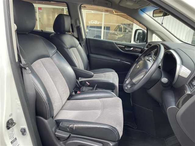 日産 エルグランド ライダー 黒クロス マニュアル 大阪府 2011(平23)年 8.6万km ブリリアントホワイトパール (株)IDOMが運営する【じしゃロン東大阪店】の自社ローン対象車両になります。こちらは現金ご利用時の価格です。自社ローンご希望の方は別途その旨お申付け下さい。/純正HDDナビ【CD/DVD/Bluetooth】/フルセグTV/バックカメラ/全周囲カメラ/片側パワースライドドア/コーナーセンサー/プッシュスタート/ETC/社外ホイール/禁煙車/ドアバイザー/ステアリングスイッチ/フォグランプ/ウィンカーミラー/アラウンドビューモニター/スペアスマートキー