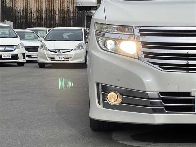 日産 エルグランド ライダー 黒クロス マニュアル 大阪府 2011(平23)年 8.6万km ブリリアントホワイトパール (株)IDOMが運営する【じしゃロン東大阪店】の自社ローン対象車両になります。こちらは現金ご利用時の価格です。自社ローンご希望の方は別途その旨お申付け下さい。/純正HDDナビ【CD/DVD/Bluetooth】/フルセグTV/バックカメラ/全周囲カメラ/片側パワースライドドア/コーナーセンサー/プッシュスタート/ETC/社外ホイール/禁煙車/ドアバイザー/ステアリングスイッチ/フォグランプ/ウィンカーミラー/アラウンドビューモニター/スペアスマートキー