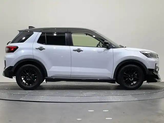トヨタ ライズ Z 愛媛県 2020(令2)年 6.4万km ブラックマイカメタリック/シャイニングホワイトパール 純正ディスプレイオーディオ/（フルセグ／ＢＴ／Ａｐｐｌｅ　ＣａｒＰｌａｙ／ラジオ）/全方位カメラ　/オートライト/レーダークルーズコントロール　/前後ドラレコ　/社外１６インチアルミ　/モデリスタエアロ/プッシュスタート/ETC2.0/純正アルミ付サマータイヤ４本積み込み