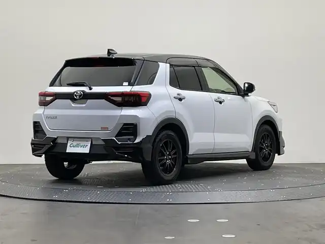 トヨタ ライズ Z 愛媛県 2020(令2)年 6.4万km ブラックマイカメタリック/シャイニングホワイトパール 純正ディスプレイオーディオ/（フルセグ／ＢＴ／Ａｐｐｌｅ　ＣａｒＰｌａｙ／ラジオ）/全方位カメラ　/オートライト/レーダークルーズコントロール　/前後ドラレコ　/社外１６インチアルミ　/モデリスタエアロ/プッシュスタート/ETC2.0/純正アルミ付サマータイヤ４本積み込み