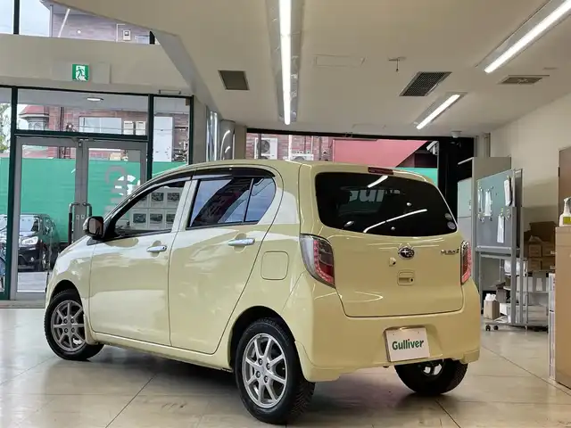 スバル プレオ プラス G スマートアシストα 東京都 2014(平26)年 0.8万km 黄 ワンオーナー/社外ディスプレイオーディオ/（CD/AUX)/バックカメラ/スマートアシスト/スマートキー/プッシュスタート/ETC/ハロゲンフォグライト/電格ミラー/ISOFIX/プライバシーガラス/フロアマット/Wエアバッグ/横滑り防止装置/新車保証書/ドアバイザー/ヘットライトレベライザー/アイドリングストップ/革巻きステアリング/コーナーポール