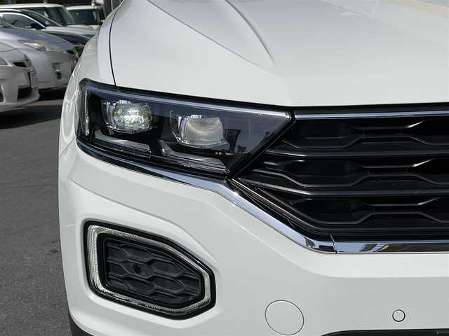 フォルクスワーゲン Ｔ－ロック TDI スポーツ 千葉県 2021(令3)年 4.9万km ピュアホワイト 衝突軽減ブレーキ/レーダークルーズ/車線逸脱警報/ＢＳＭ/バーチャルコックピット/純正ナビ/バックカメラ/パドルシフト/Ｂｌｕｅｔｏｏｔｈ／ＡｐｐｌｅＣａｒＰｌａｙ／ＡｎｄｒｏｉｄＡｕｔｏ　/オートハイビーム
