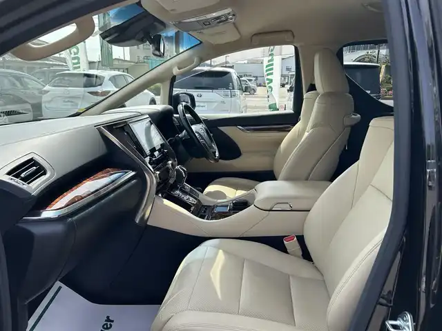 トヨタ ヴェルファイア V 山形県 2020(令2)年 7.6万km ブラック トヨタセーフティセンス/7人乗り/両側パワースライドドア/純正ナビ/　【USB BTMiracast】/バックカメラ/レザーシート/シートヒーター・エアシート/パワーシート/ETC２．０/ステアリングスイッチ/レーダークルーズコントロール/オットマン/キャプテンシート/コーナーセンサー/LEDライト/フォグランプ/ウィンカーミラー/純正フロアマット
