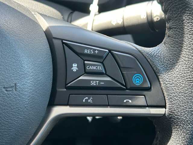 日産 デイズ HWS X プロパイロットED 静岡県 2021(令3)年 2.3万km フローズンバニラパール/アッシュブラウンM 純正9型ナビ（AM/FM/CD/DVD/TV）/Bluetooth接続/フルセグTV/アラウンドビューモニター/バックカメラ/プロパイロット/レーダークルーズコントロール/アイドリングストップ/プッシュスタート/ETC/電動パーキングブレーキ/オートホールド/前後ドライブレコーダー/前後コーナーセンサー/純正フロアマット/エマージェンシーブレーキ/レーンアシスト/横滑り防止装置/純正15インチアルミホイール/スペアキー１/LEDライト