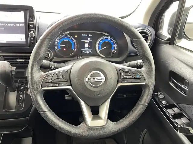 日産 デイズ HWS X プロパイロットED 熊本県 2021(令3)年 2.3万km フローズンバニラパール/アッシュブラウンM 純正9型ナビMM320D-L（AM/FM/CD/DVD/TV）/Bluetooth接続/フルセグTV/アラウンドビューモニター/バックカメラ/プロパイロット/レーダークルーズコントロール/アイドリングストップ/ETC/電動パーキングブレーキ/オートホールド/純正前方ドライブレコーダー/前後コーナーセンサー/エマージェンシーブレーキ/車線逸脱警報/車線逸脱防止支援システム/先行車発進お知らせ機能/標識認識機能/ふらつき警報機能/横滑り防止装置/純正フロアマット/純正15インチアルミホイール/オートライト/オートマチックハイビーム/LEDヘッドライト/スマートキー/プッシュスタート/スペアキー1本