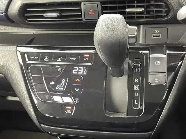 日産 デイズ HWS X プロパイロットED 熊本県 2021(令3)年 2.3万km フローズンバニラパール/アッシュブラウンM 純正9型ナビMM320D-L（AM/FM/CD/DVD/TV）/Bluetooth接続/フルセグTV/アラウンドビューモニター/バックカメラ/プロパイロット/レーダークルーズコントロール/アイドリングストップ/ETC/電動パーキングブレーキ/オートホールド/純正前方ドライブレコーダー/前後コーナーセンサー/エマージェンシーブレーキ/車線逸脱警報/車線逸脱防止支援システム/先行車発進お知らせ機能/標識認識機能/ふらつき警報機能/横滑り防止装置/純正フロアマット/純正15インチアルミホイール/オートライト/オートマチックハイビーム/LEDヘッドライト/スマートキー/プッシュスタート/スペアキー1本