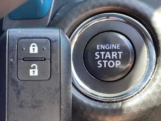 スズキ ハスラー HYBRID X 鳥取県 2020(令2)年 4.6万km オフブルーM 社外ディスプレイオーディオ/Bluetooth接続/CD/CDチェンジャー/ビルトインETC/ドライブレコーダー/純正フロアマット/シートヒーター/Safety sports/・デュアルカメラブレーキサポート/・後退時ブレーキサポート/・誤発進抑制機能/・後方誤発進抑制機能/・車線逸脱抑制機能/・車線逸脱警報機能/・ふらつき警報機能/・標識認識機能/・アダプティブクルーズコントロール/・先行車発進お知らせ機能/純正15インチアルミホイール/取り扱い説明書/保証書