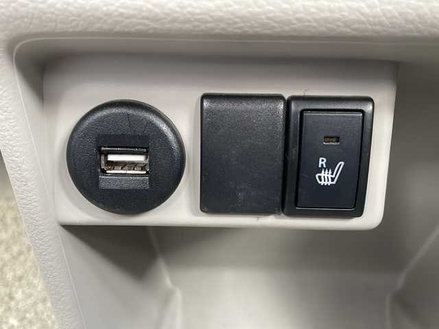 スズキ ラパン S 鹿児島県 2017(平29)年 6.4万km コフレピンクパールメタリック/ホワイト2トーンルーフ 横滑り防止装置/純正ナビ/　　CD/DVD/BT/フルセグ/アラウンドビューモニター、バックカメラ、サイドカメラ/オートライト/シートヒーター/アイドリングストップ/スマートキー