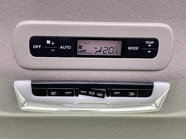 日産 セレナ X 千葉県 2022(令4)年 2.6万km ダイヤモンドブラック 全方位運転支援システム/・インテリジェント エマージェンシーブレーキ/・標識検知機能/・踏み間違い衝突防止アシスト/・車線逸脱防止支援システム/・車線逸脱警報/・後側方衝突防止支援システム/・後側方車両検知警報/・後退時車両検知警報/・前方衝突予測警報/純正7インチメモリーナビ/・Bluetooth/・フルセグTV/・CD/・バックカメラ/両側イージークローザードア/スマートキー/ETC