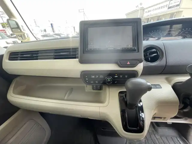 ホンダ Ｎ ＢＯＸ G L ホンダセンシング 岡山県 2020(令2)年 13.4万km プラチナホワイトパール (株)IDOMが運営する【じしゃロン岡山店】の自社ローン専用車両になります。こちらは現金またはオートローンご利用時の価格です。自社ローンご希望の方は別途その旨お申付け下さい/・社外ナビゲーション/・片側電動スライドドア/・バックカメラ/・ＥＴＣ