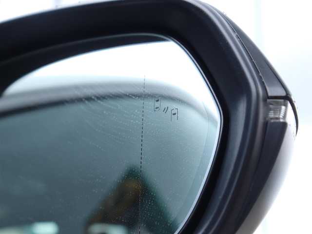 レクサス ＮＸ 350h Fスポーツ 兵庫県 2022(令4)年 1.7万km ホワイトノーヴァガラスフレーク ワンオーナー/パノラマルーフ/前後ドラレコ/セーフティシステムプラス/14インチディスプレイオーディオ/20インチAW235/50/赤黒コンビシート/パワーシート/ポジションメモリ/パノラミックビューモニターセット/フロントドアカーテシーランプ/ETC2.0/クルーズコントロール/AC100V/100Wアクセサリーコンセント/3眼フルLEDヘッドランプ/「LEXUS」ロゴ入りオレンジブレーキキャリパー/おくだけ充電/保証書/記録簿（R6.7）