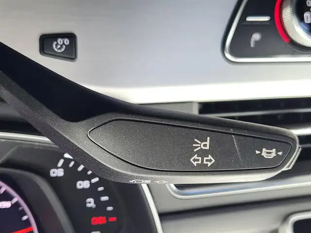 アウディ Ａ４ 45TFSIクワトロスポーツ 愛知県 2019(令1)年 1.5万km デイトナグレーパールエフェクト ナビ　/Ａｐｐｌｅ　ＣａｒＰｌａｙ　/全方位カメラ　/ハーフレザー　/パワーシート　/シートヒーター　/ＥＴＣ２．０　/ＢＳＭ　/ＵＳＢ　/クルコン　/パドルシフト　/前後ドラレコ　/ソナー　/ＬＥＤ　/保証書　/取説　/記録簿