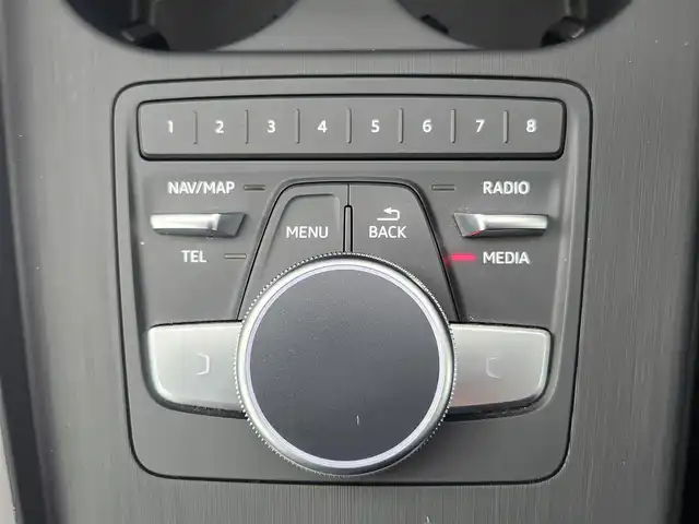 アウディ Ａ４ 45TFSIクワトロスポーツ 愛知県 2019(令1)年 1.5万km デイトナグレーパールエフェクト ナビ　/Ａｐｐｌｅ　ＣａｒＰｌａｙ　/全方位カメラ　/ハーフレザー　/パワーシート　/シートヒーター　/ＥＴＣ２．０　/ＢＳＭ　/ＵＳＢ　/クルコン　/パドルシフト　/前後ドラレコ　/ソナー　/ＬＥＤ　/保証書　/取説　/記録簿