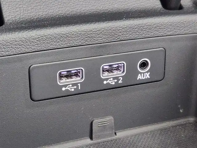 アウディ Ａ４ 45TFSIクワトロスポーツ 愛知県 2019(令1)年 1.5万km デイトナグレーパールエフェクト ナビ　/Ａｐｐｌｅ　ＣａｒＰｌａｙ　/全方位カメラ　/ハーフレザー　/パワーシート　/シートヒーター　/ＥＴＣ２．０　/ＢＳＭ　/ＵＳＢ　/クルコン　/パドルシフト　/前後ドラレコ　/ソナー　/ＬＥＤ　/保証書　/取説　/記録簿
