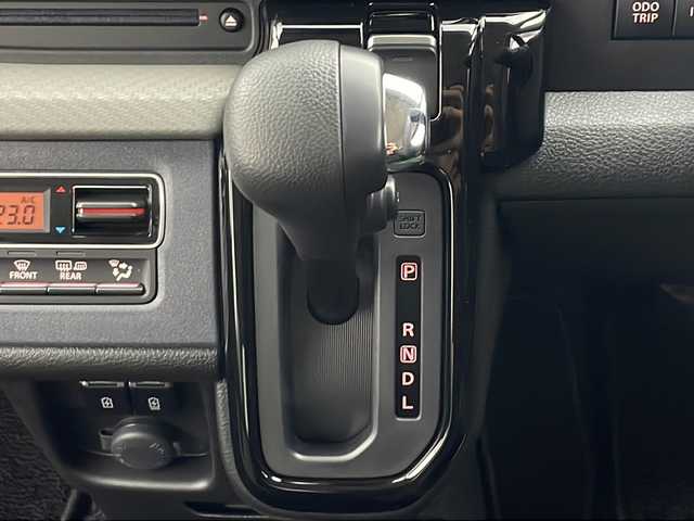 スズキ ソリオ HV MZ 秋田県 2025(令7)年 0.1千km キャラバンアイボリーパールM / ガンメタリック2トーン ４WD/メモリ純正ナビ(Bluetooth/CD/DVD/フルセグ)/全方位カメラ/両側パワースライドドア/前席シートヒーター/前後コーナーセンサー/アイドリングストップ/レーンキープアシスト/クルーズコントロール/車線逸脱警報/クリアランスソナー/オートマチックハイビーム/衝突被害軽減システム/横滑り防止装置/純正AW/サンシュード/LEDヘッドライト/スマートキー/スペアキー