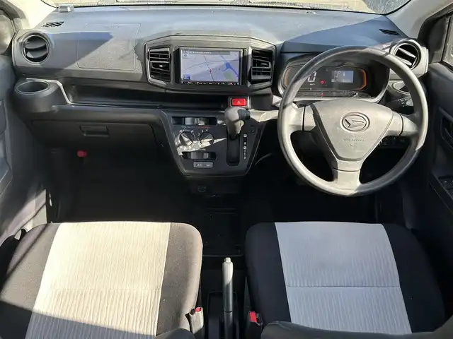 ダイハツ ミラ イース L SAⅢ 東京都 2018(平30)年 1.9万km ホワイト 【(株)IDOMが運営する【じしゃロン昭島店】の自社ローン対象車両になります。こちらは現金ご利用時の価格です。自社ローンご希望の方は別途その旨お申付け下さい。】/社外ナビ/Bluetooth/ワンオーナー/19000km/コーナーセンサー/AUTOライト/ドアバイザー/アイドリングストップ