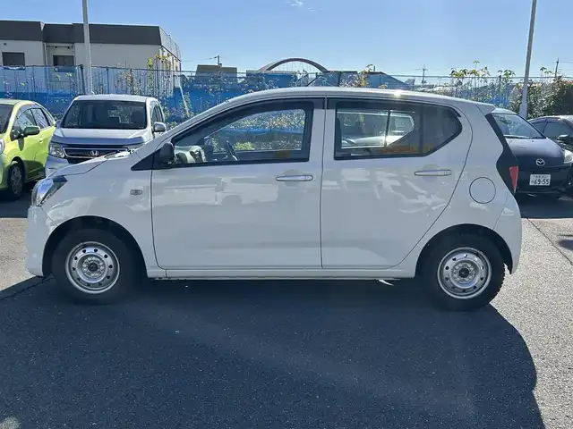 ダイハツ ミラ イース L SAⅢ 東京都 2018(平30)年 1.9万km ホワイト 【(株)IDOMが運営する【じしゃロン昭島店】の自社ローン対象車両になります。こちらは現金ご利用時の価格です。自社ローンご希望の方は別途その旨お申付け下さい。】/社外ナビ/Bluetooth/ワンオーナー/19000km/コーナーセンサー/AUTOライト/ドアバイザー/アイドリングストップ