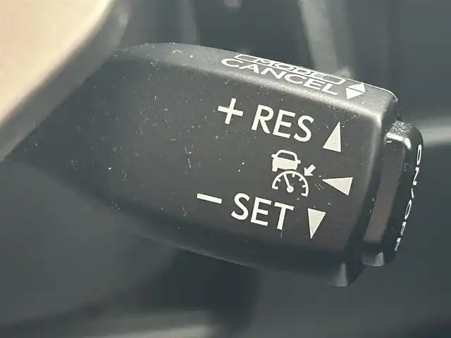 レクサス ＮＸ 300h Fスポーツ 山形県 2015(平27)年 8.6万km グラファイトブラックガラスフレーク 衝突被害軽減システム/純正SDナビ/　　【CD　DVD　BT　フルセグ　USB　AUX　MSV】/全周囲カメラ/パワーバックドア/レーダークルーズコントロール/LEDオートライト/レザーシート/パワーシート/エアシート/シートヒーター/純正20インチアルミホイール/ドライブレコーダー/コーナーセンサー/ステアリングヒーター/ブラインドスポットモニター/ステアリングスイッチ/スマートキー/ETC